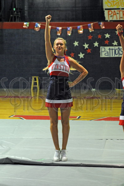 8-28 WA Pep Rally 198.JPG - SCRIVENER D300